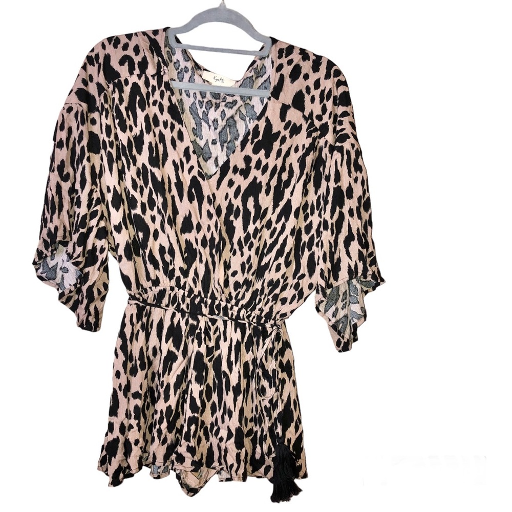 Kye Mi Leopard Print Faux Wrap Tassel  3/4 Sleeve Romper Tan Black‎ Size Small